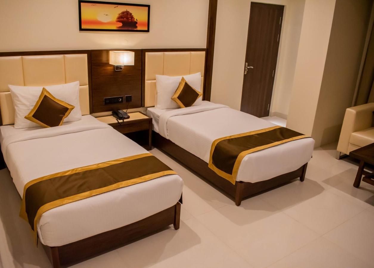 The Parkline Agartala Extérieur photo